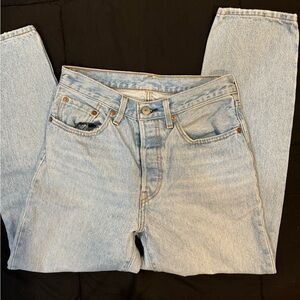 Levi’s straight ankle jeans, 26x26